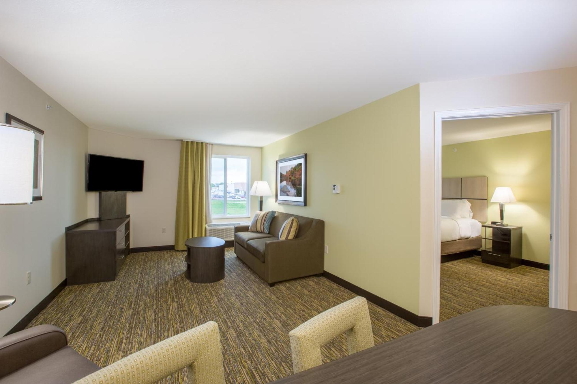 Candlewood Suites Bellevue Esterno foto