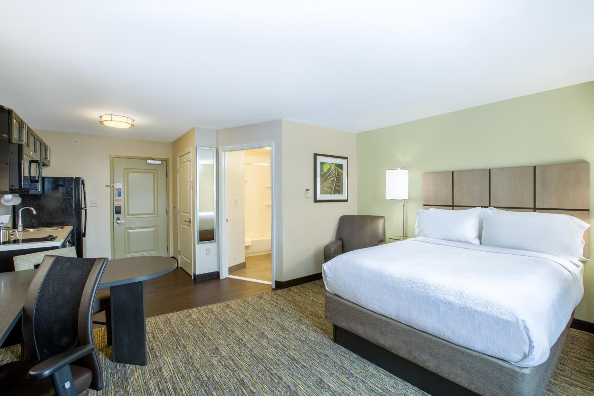 Candlewood Suites Bellevue Esterno foto