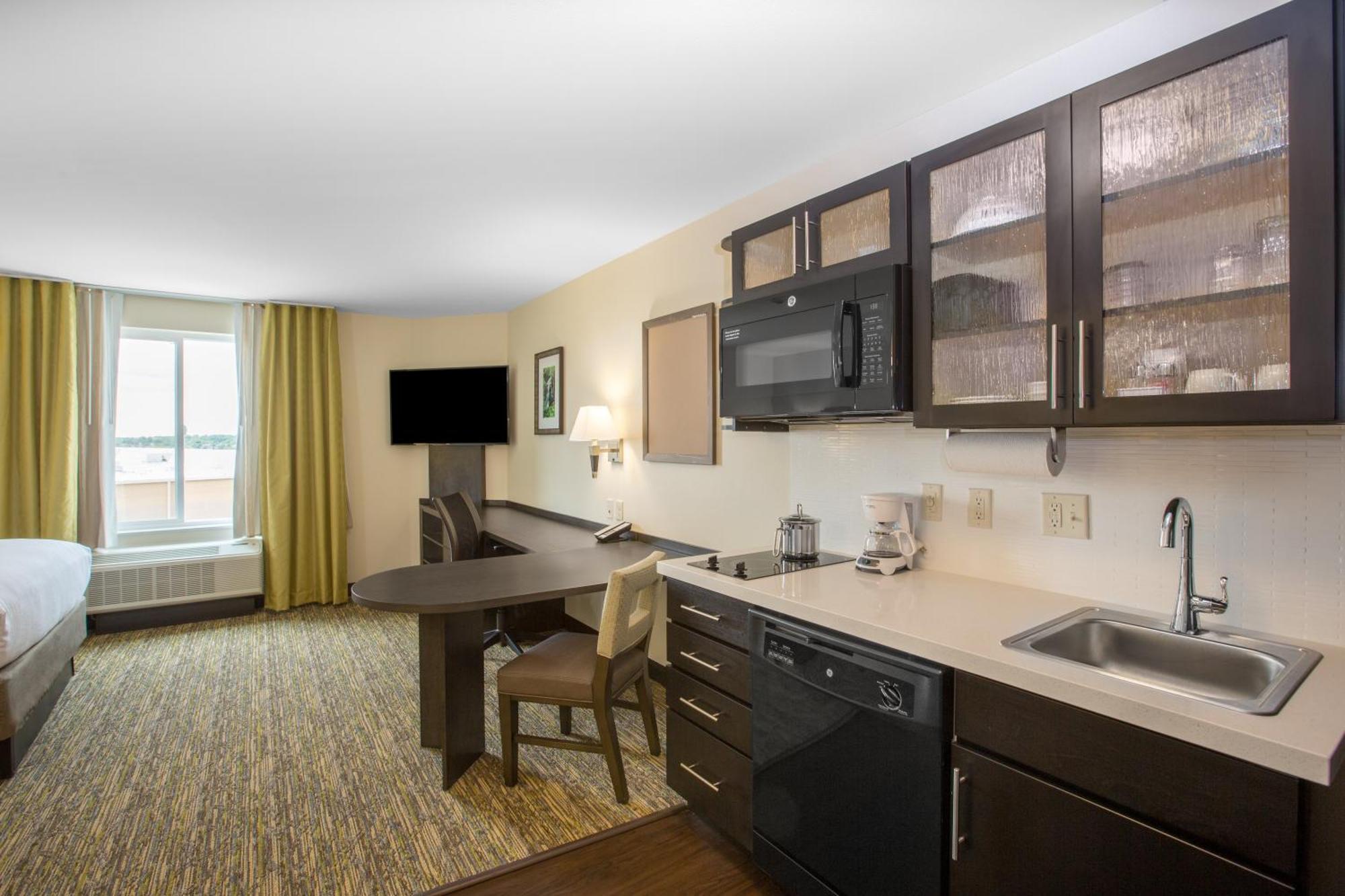 Candlewood Suites Bellevue Esterno foto