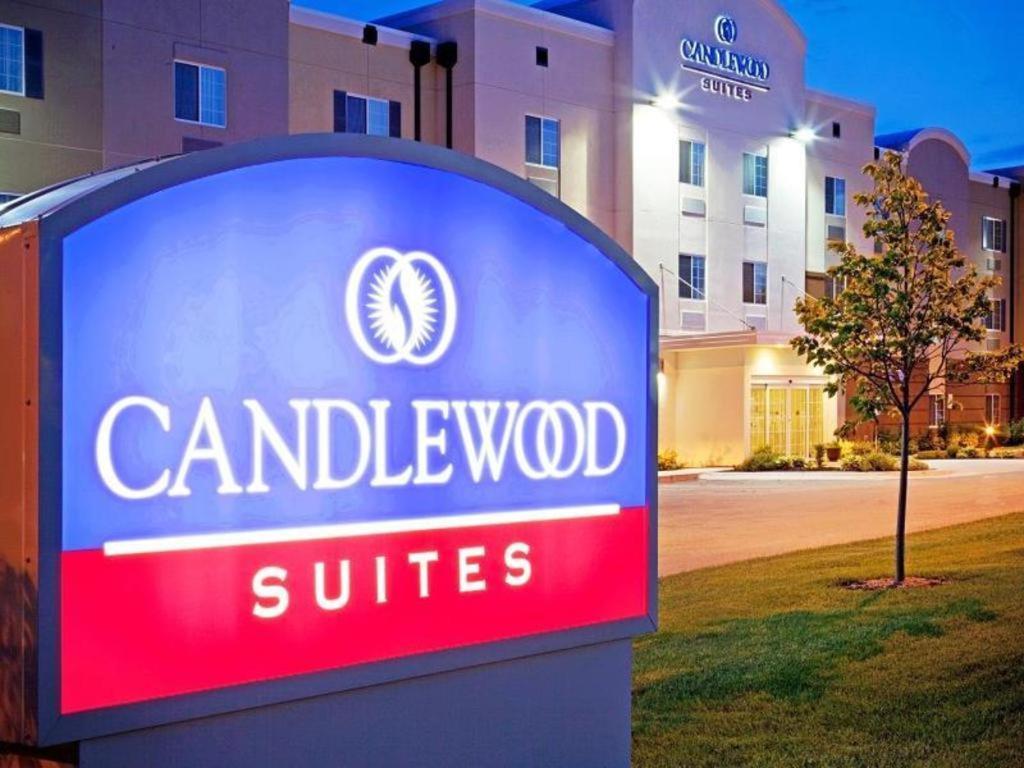 Candlewood Suites Bellevue Esterno foto
