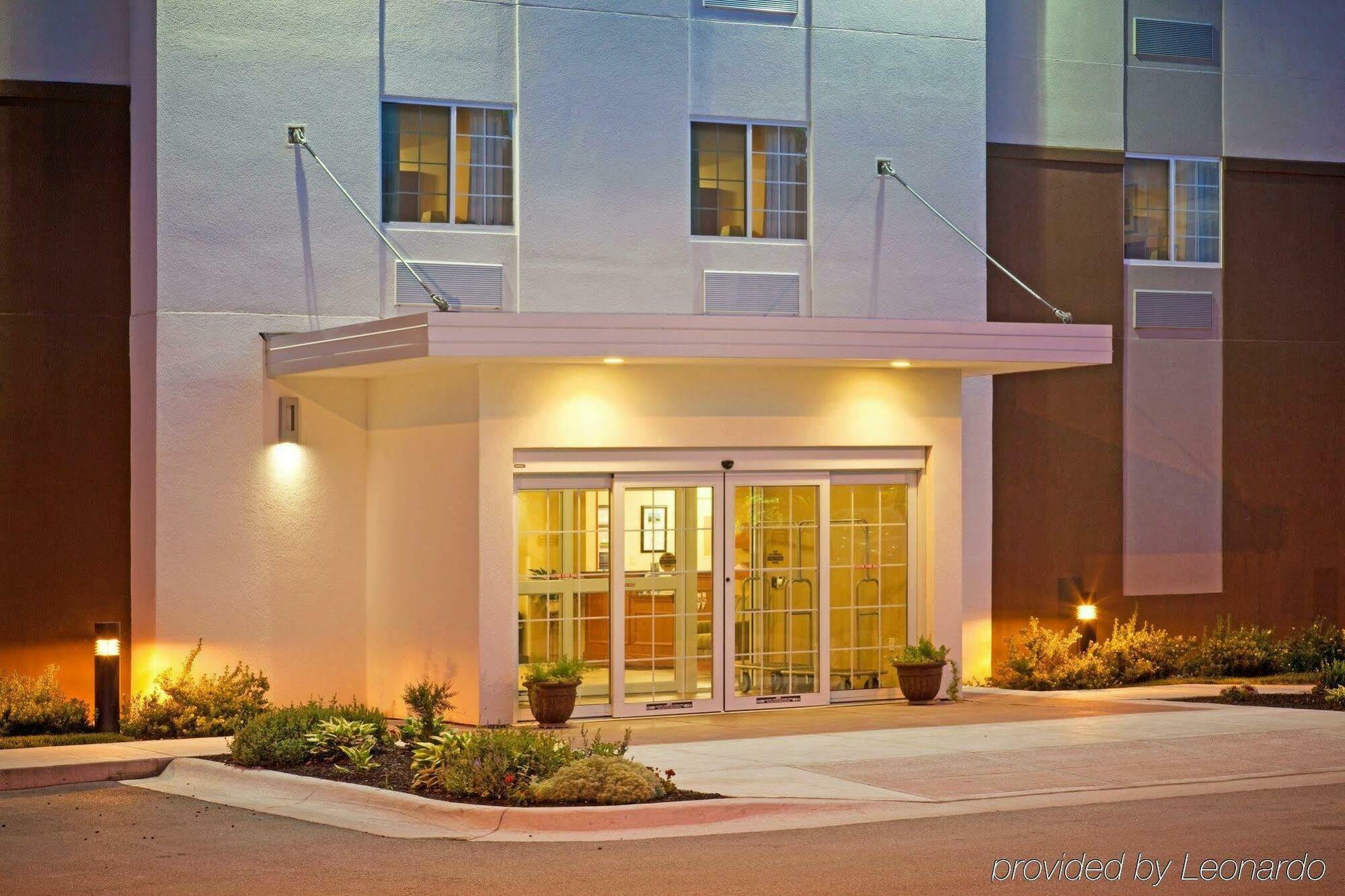 Candlewood Suites Bellevue Esterno foto